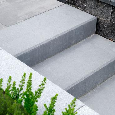 traptrede geofacetto grijs 100x35x15cm